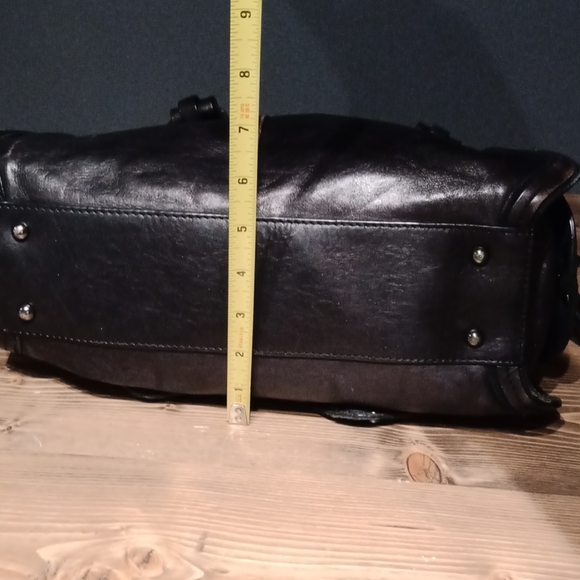 Sondra Roberts leather bag - Picture 6 of 8